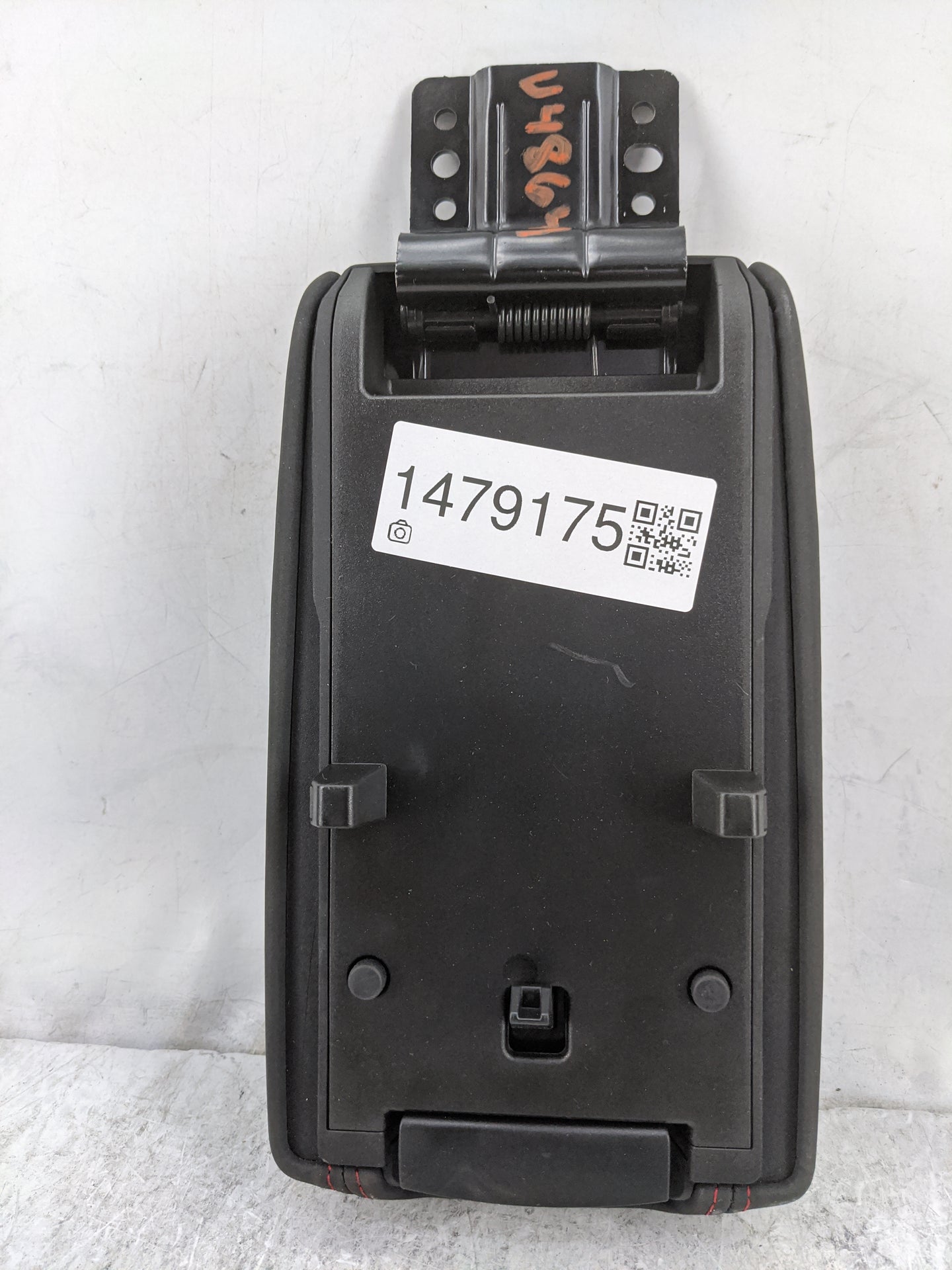 2024 Dodge Hornet Center Console Armrest Cover Lid P/N:0156169758 Fits OEM Used Auto Parts - Oemusedautoparts1.com