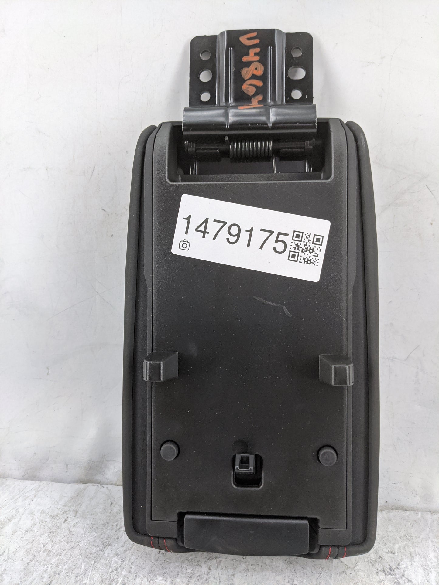 2024 Dodge Hornet Center Console Armrest Cover Lid P/N:0156169758 Fits OEM Used Auto Parts - Oemusedautoparts1.com