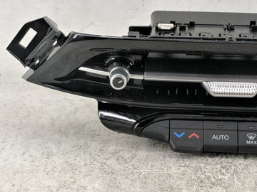 2024 Dodge Hornet Climate Control Module Temperature AC/Heater Replacement P/N:12449 00102 01561716810 Fits OEM Used Auto Parts