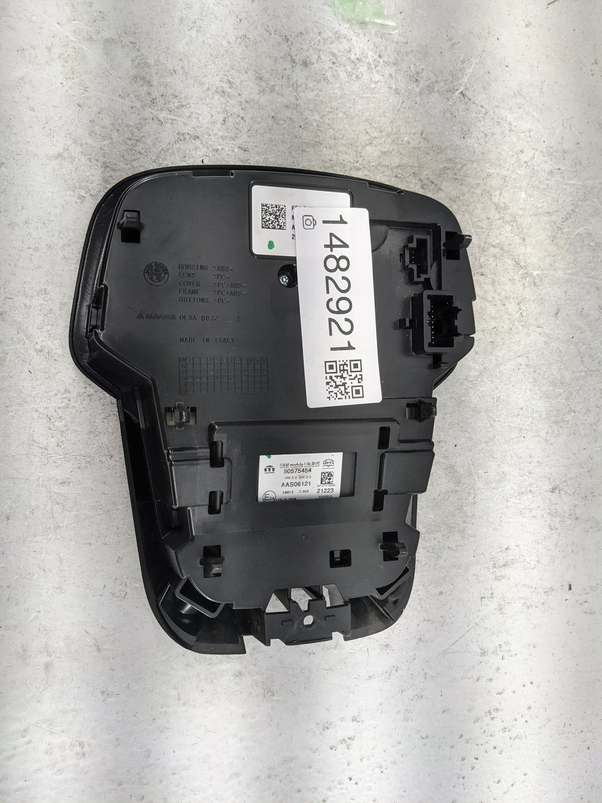 2024 Dodge Hornet Overhead Console W/rear Climate Control - Oemusedautoparts1.com