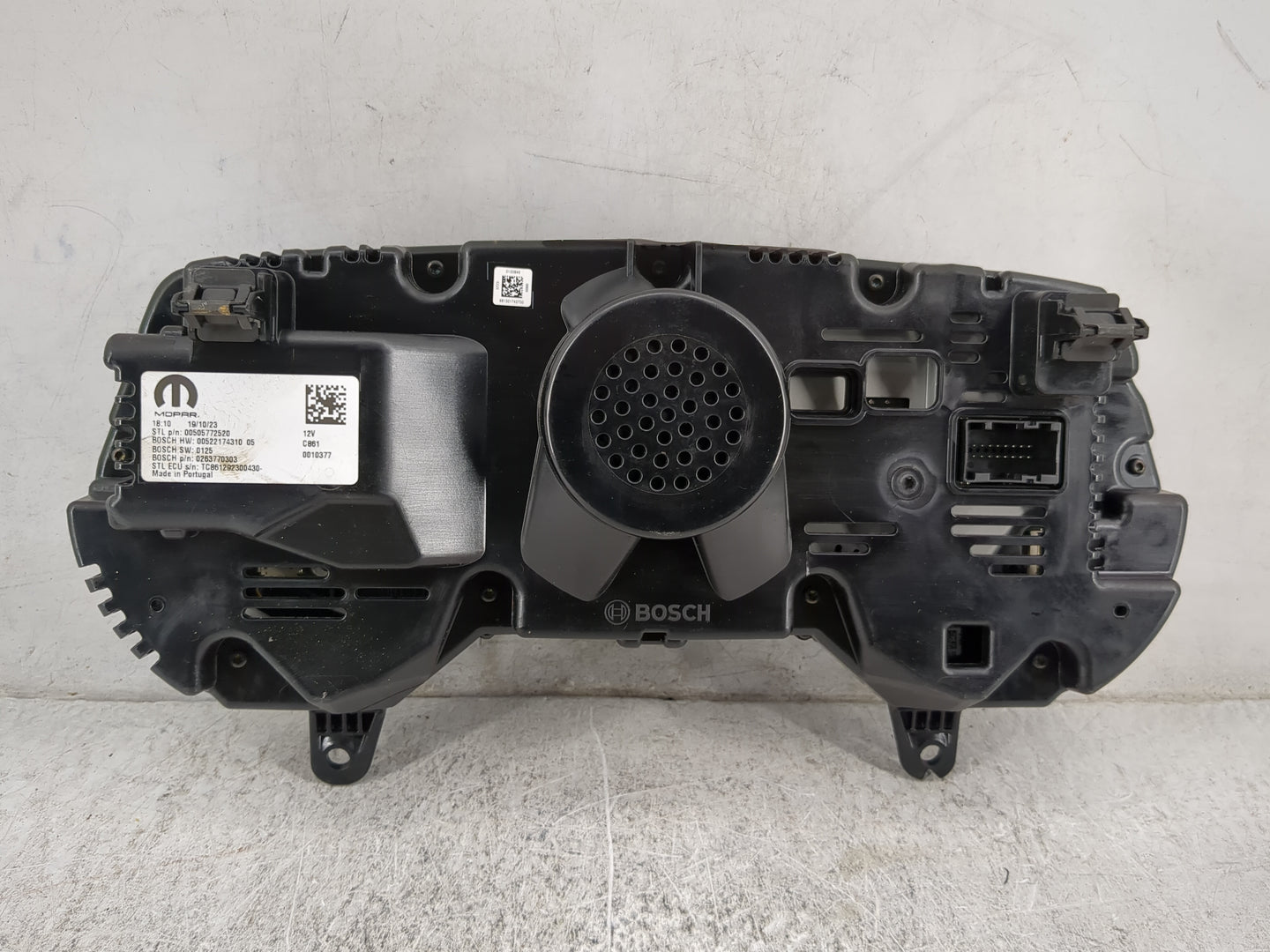 2024 Dodge Hornet Instrument Cluster Speedometer Gauges P/N:00505772520 00522174310, 0263770303, TC861292300430 Miles: Fits 