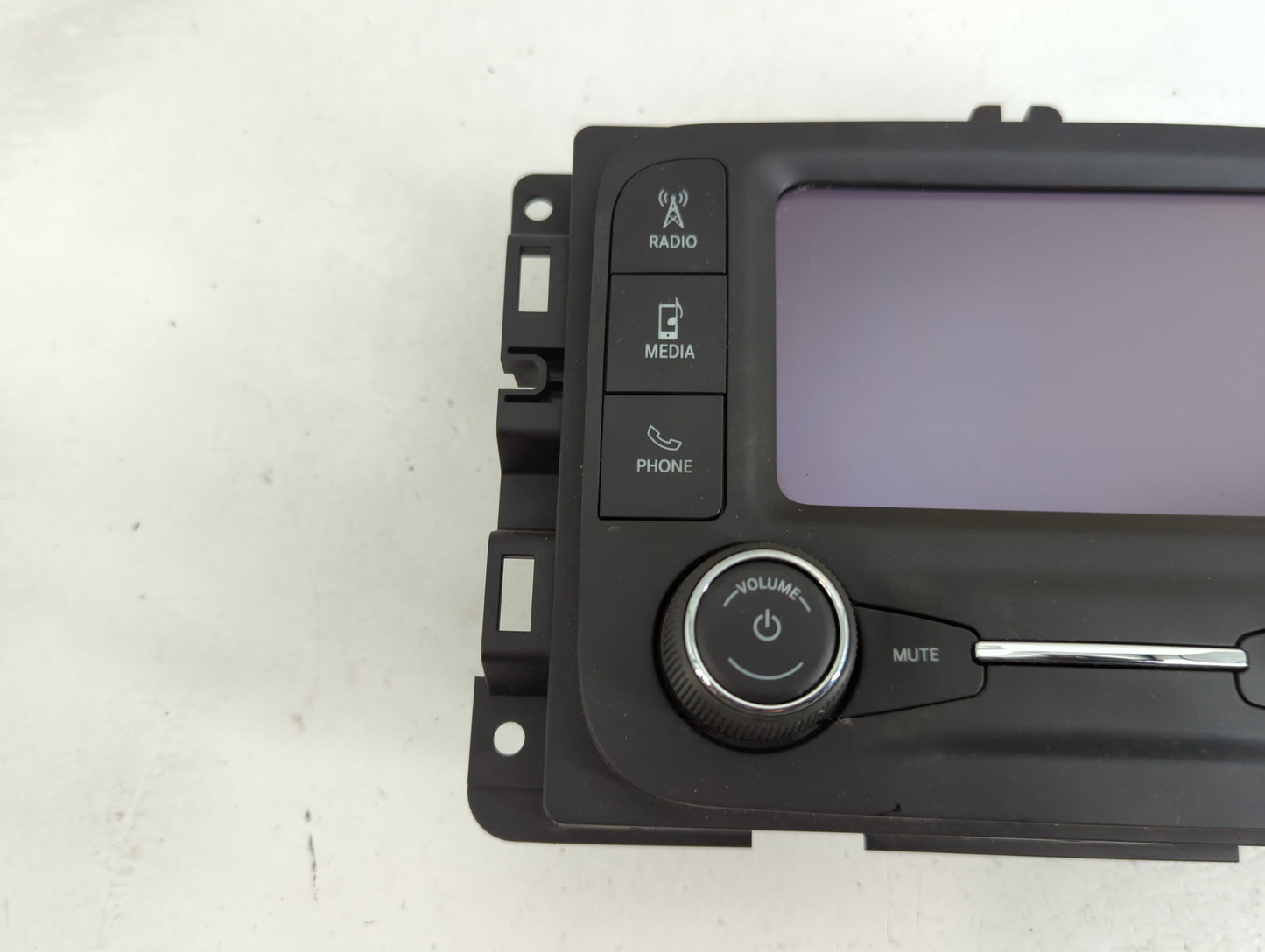 2024 Dodge Ram 1500 Radio AM FM Cd Player Receiver Replacement P/N:68575673AA Fits Fits 2022 OEM Used Auto Parts - Oemusedau