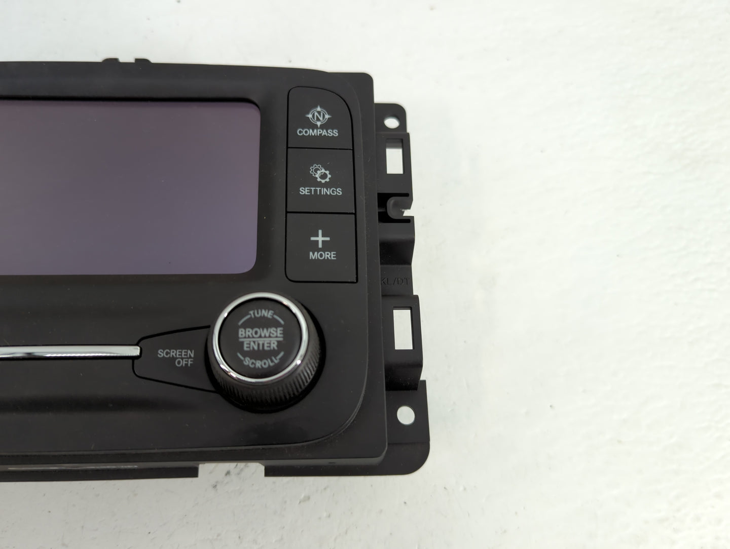 2024 Dodge Ram 1500 Radio AM FM Cd Player Receiver Replacement P/N:68575673AA Fits Fits 2022 OEM Used Auto Parts - Oemusedau