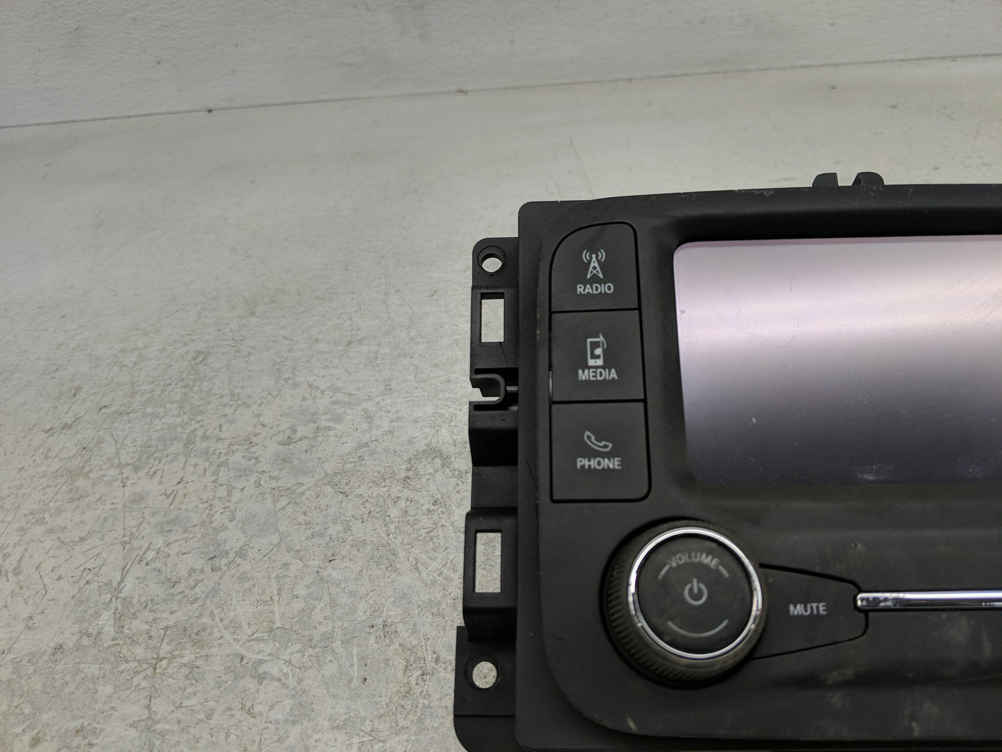 2024 Dodge Ram 1500 Radio AM FM Cd Player Receiver Replacement P/N:3432A-00681R Fits OEM Used Auto Parts - Oemusedautoparts1
