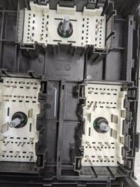 2024 Dodge Ram 1500 Fusebox Fuse Box Panel Relay Module P/N:68467638AA 13748474, 13748475, 13814412 Fits OEM Used Auto Parts