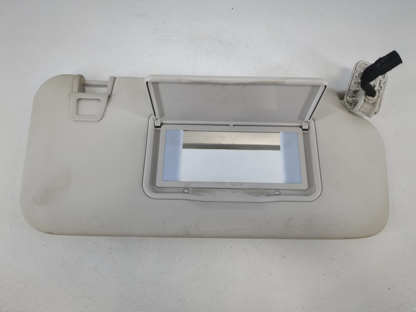 2024 Ford Bronco Sun Visor Shade Replacement Passenger Right Mirror Fits OEM Used Auto Parts - Oemusedautoparts1.com