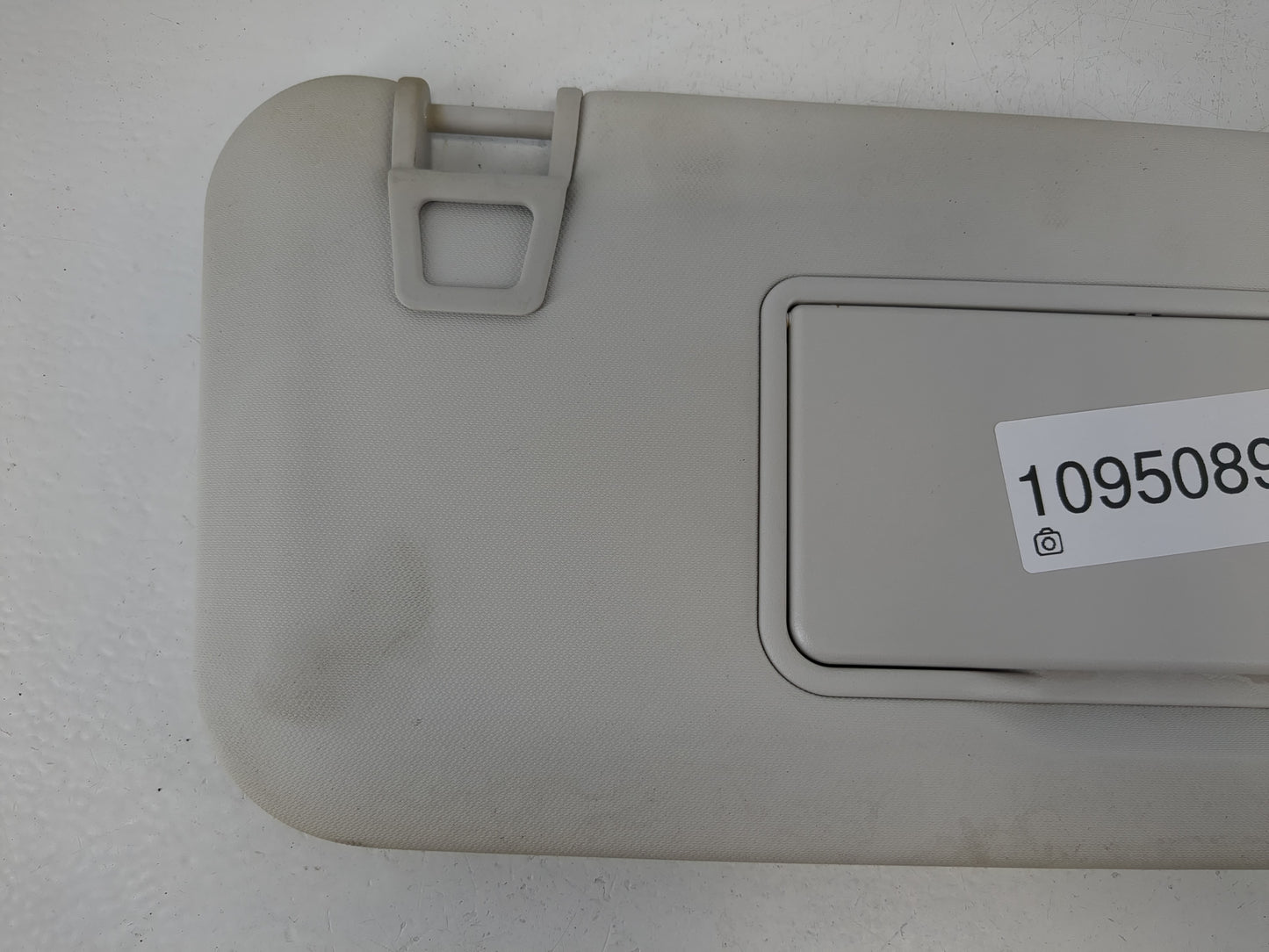 2024 Ford Bronco Sun Visor Shade Replacement Passenger Right Mirror Fits OEM Used Auto Parts - Oemusedautoparts1.com