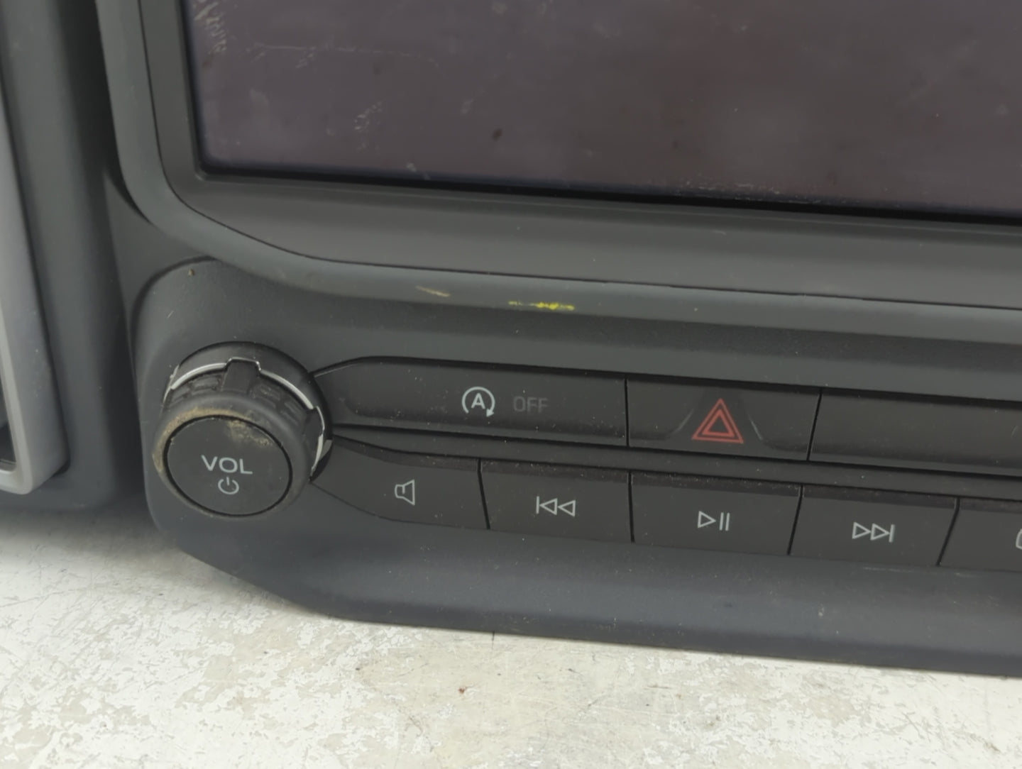 2021-2022 Ford Bronco Radio AM FM Cd Player Receiver Replacement P/N:M1PT 18B955 FF Fits Fits 2021 2022 OEM Used Auto Parts 