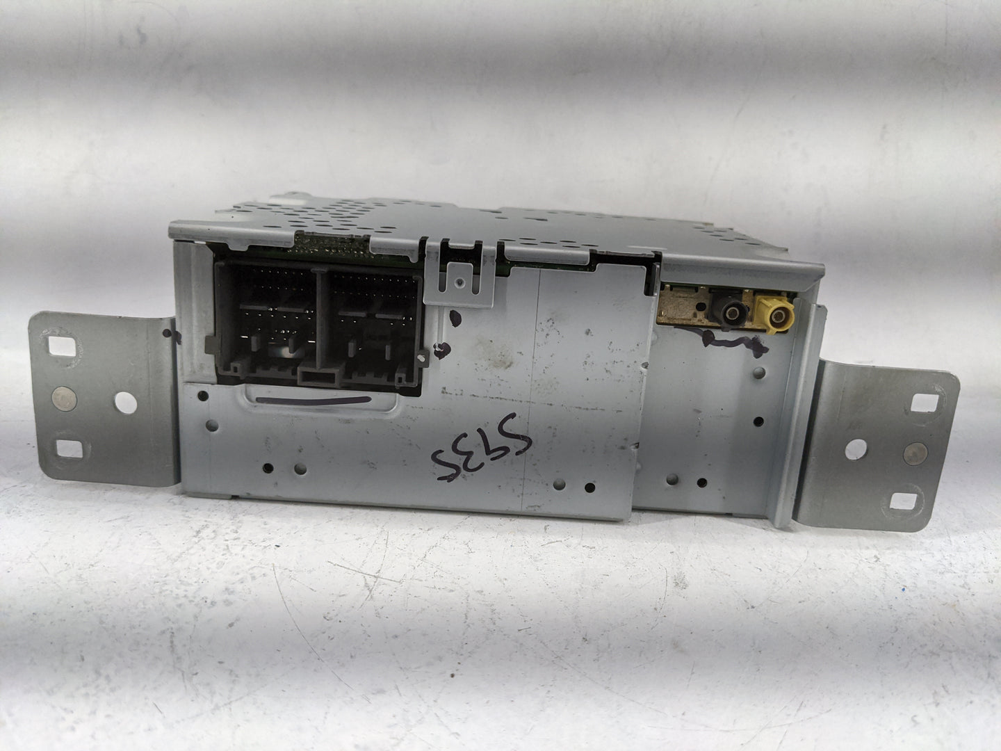 2024 Ford Bronco Sport Radio AM FM Cd Player Receiver Replacement P/N:M1PT-18K810-AC Fits Fits 2021 OEM Used Auto Parts - Oe