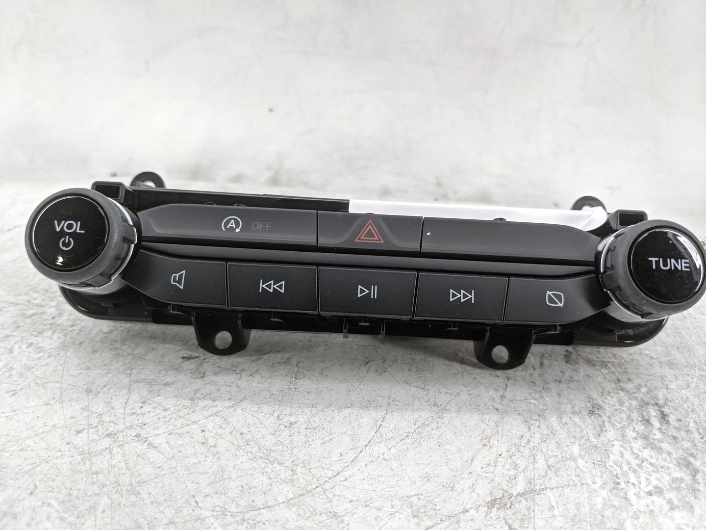 2021-2022 Ford Bronco Sport Radio Control Panel 1478257 - Oemusedautoparts1.com