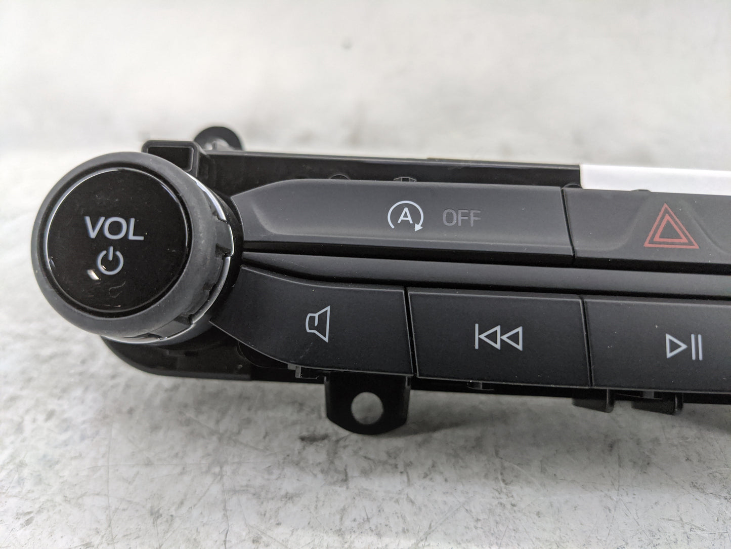 2021-2022 Ford Bronco Sport Radio Control Panel 1478257 - Oemusedautoparts1.com