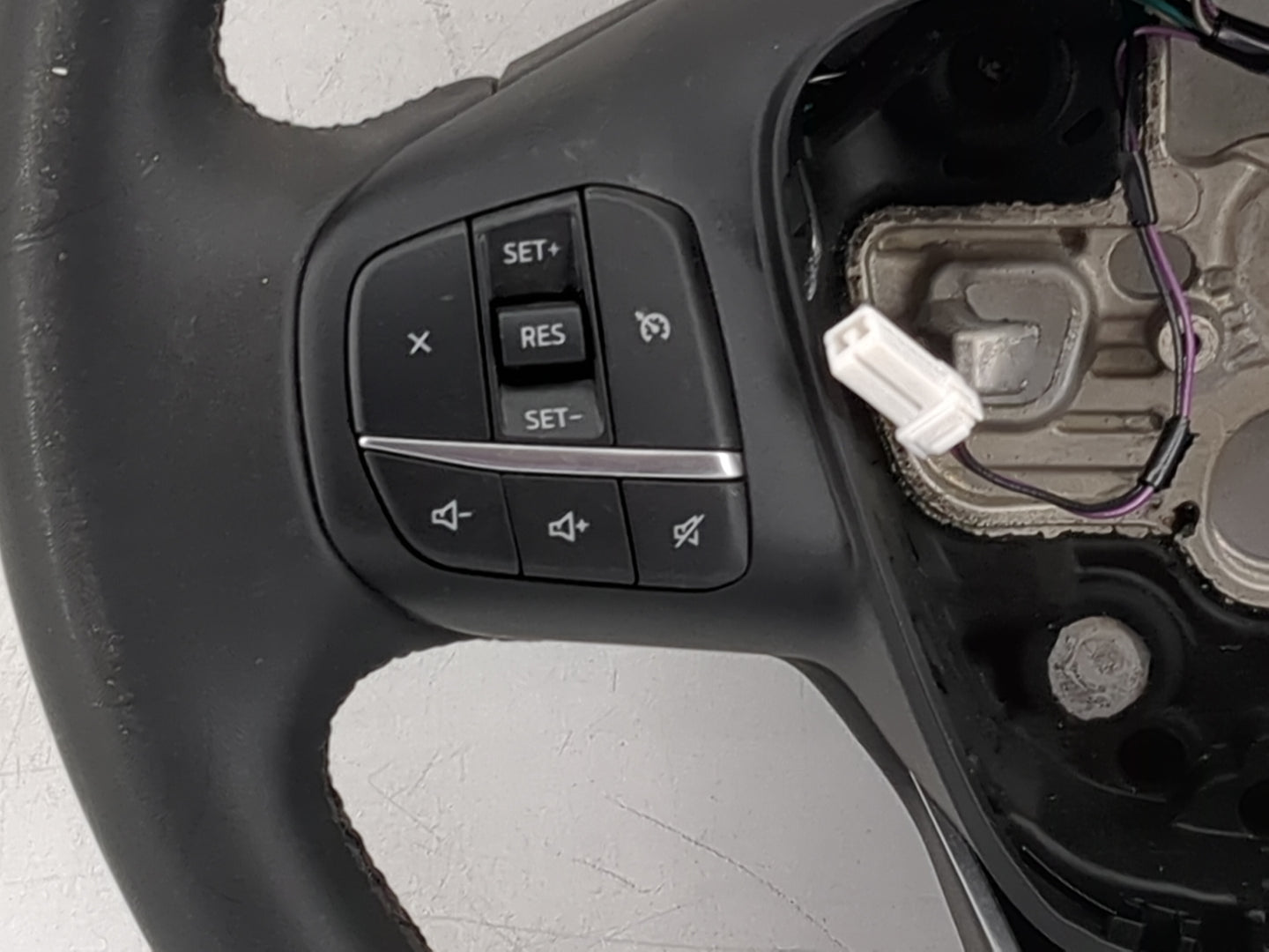 2024 Ford Bronco Sport Steering Wheel Oem Black - Oemusedautoparts1.com