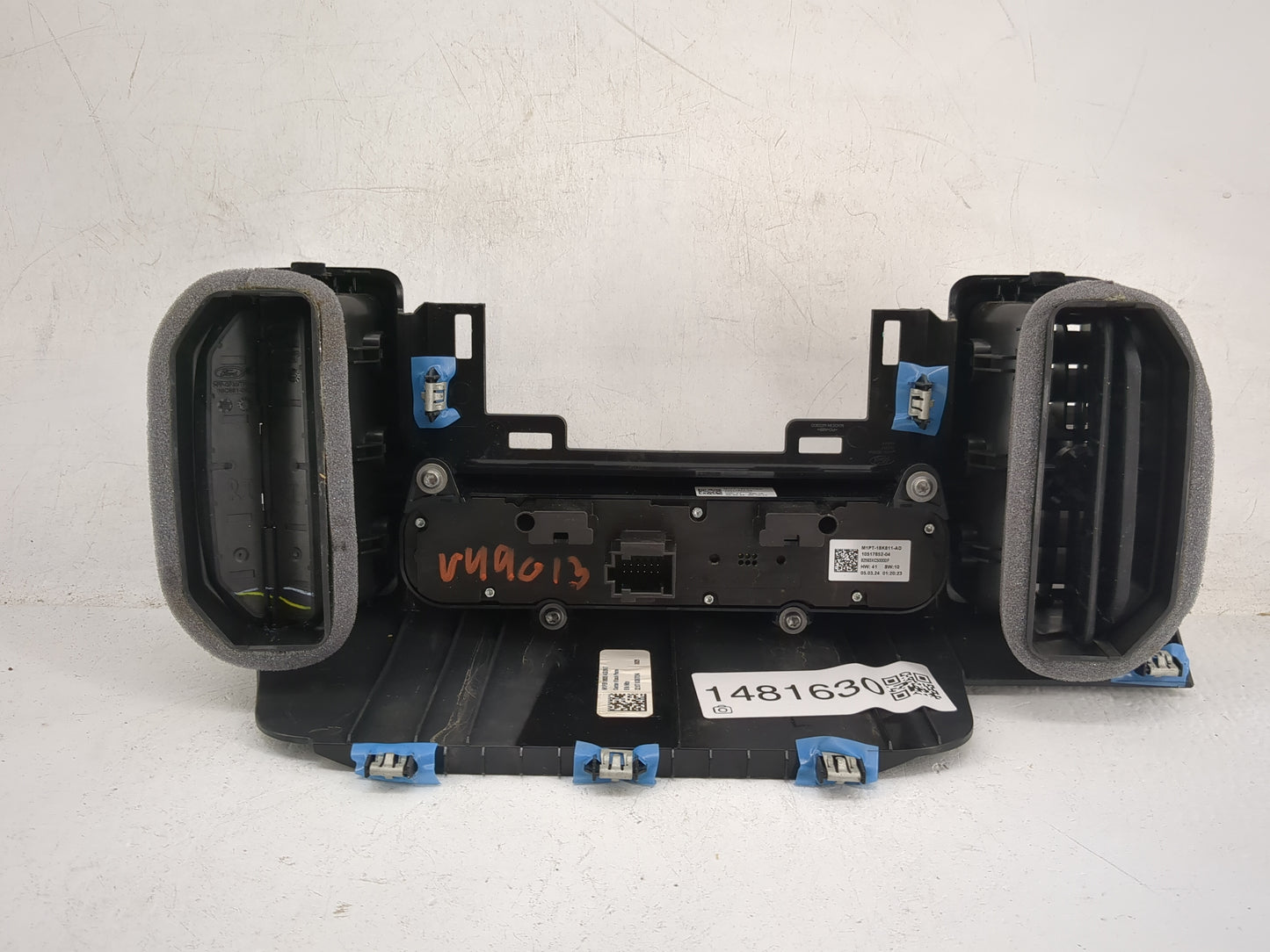 2021-2022 Ford Bronco Sport Radio Control Panel 1481630 - Oemusedautoparts1.com