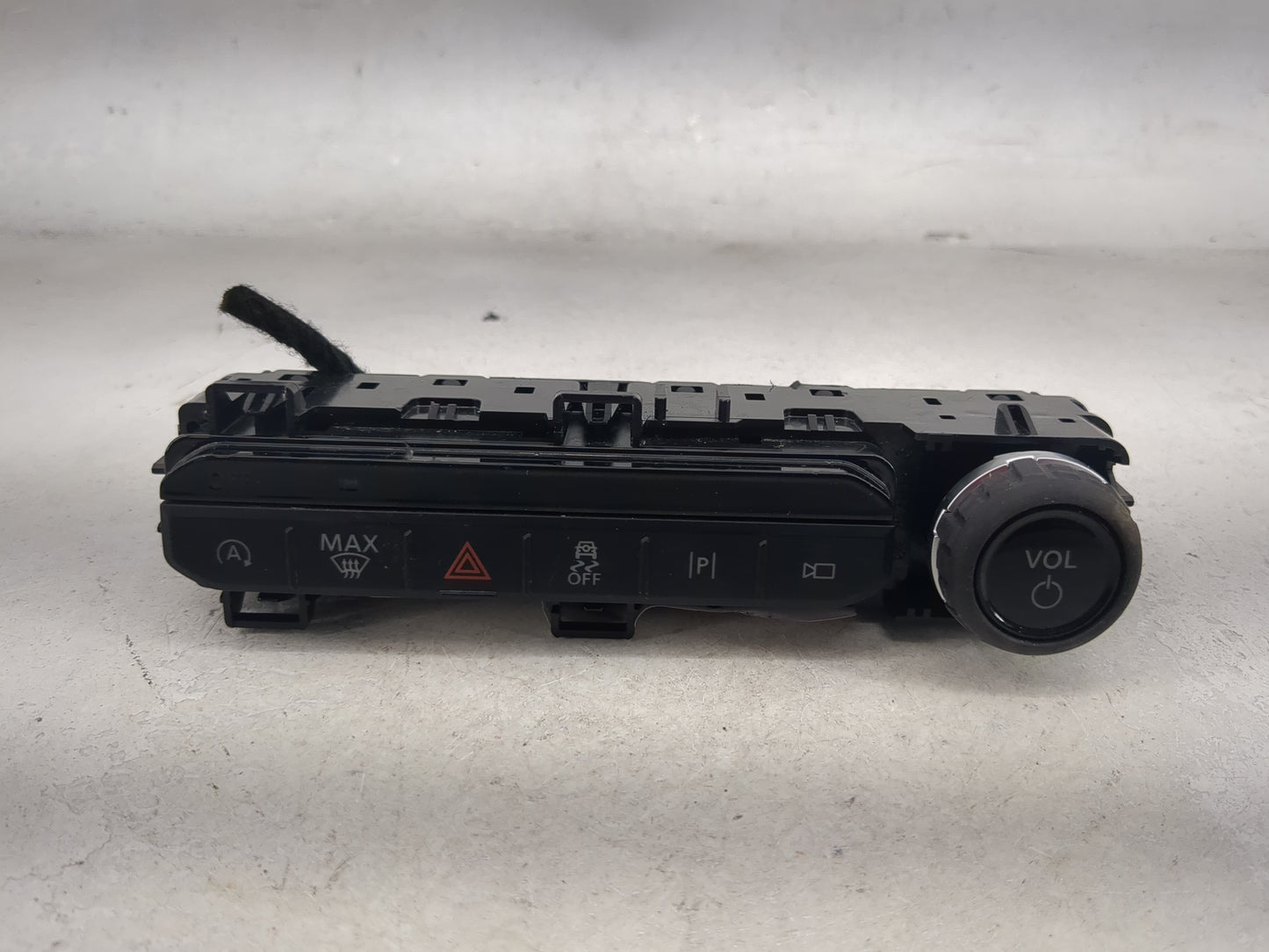 2024 Ford Bronco Sport Climate Control Module Temperature AC/Heater Replacement P/N:S1PB-18K811-CCW 17052954-03 Fits OEM Use