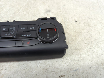 2024 Ford Bronco Sport Climate Control Module Temperature AC/Heater Replacement P/N:EWTCD 18C612 Fits OEM Used Auto Parts
