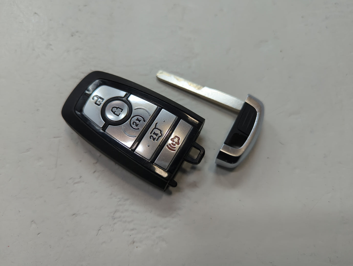 Ford Edge Keyless Entry Remote Fob M3N-A3C054339 ML1T-15K601-BA 5 buttons - Oemusedautoparts1.com