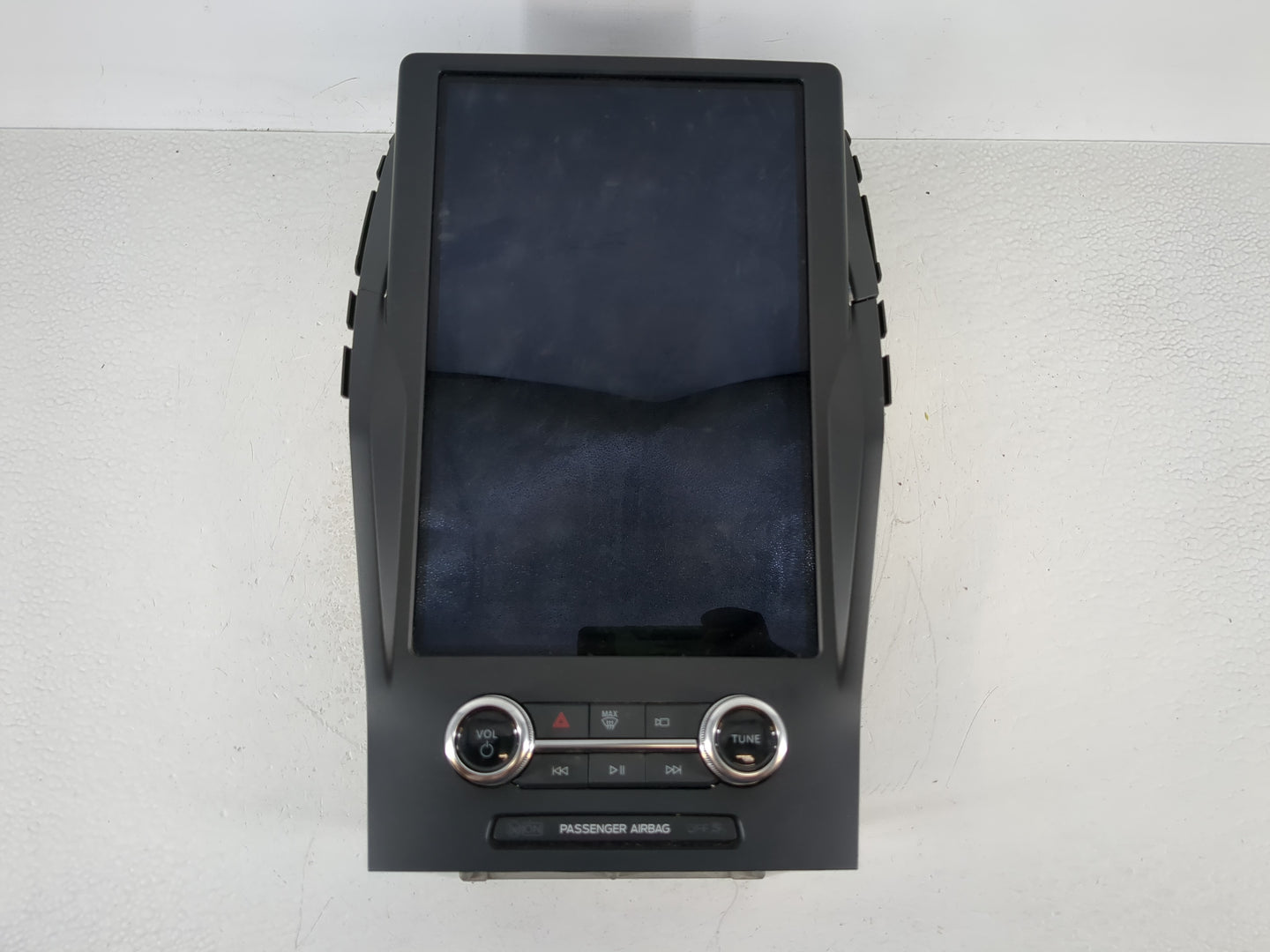 2024 Ford Edge Radio AM FM Cd Player Receiver Replacement P/N:M2GT-18B955-FE Fits OEM Used Auto Parts - Oemusedautoparts1.co