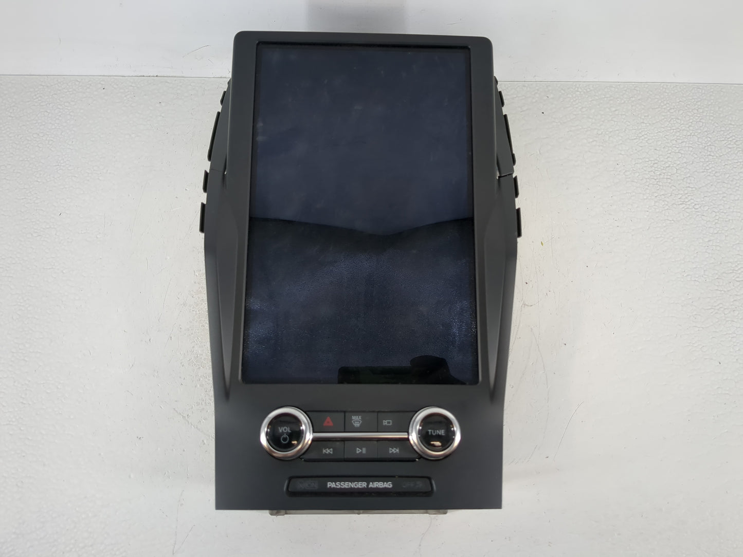 2024 Ford Edge Radio AM FM Cd Player Receiver Replacement P/N:M2GT-18B955-FE Fits OEM Used Auto Parts - Oemusedautoparts1.co