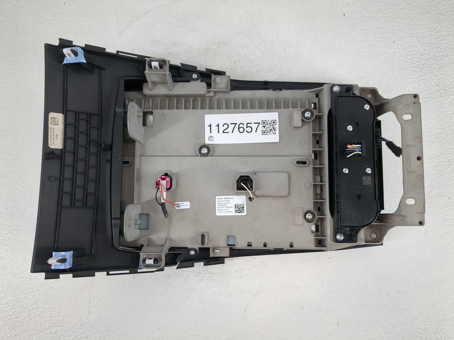 2024 Ford Edge Radio AM FM Cd Player Receiver Replacement P/N:M2GT-18B955-FE Fits OEM Used Auto Parts - Oemusedautoparts1.co