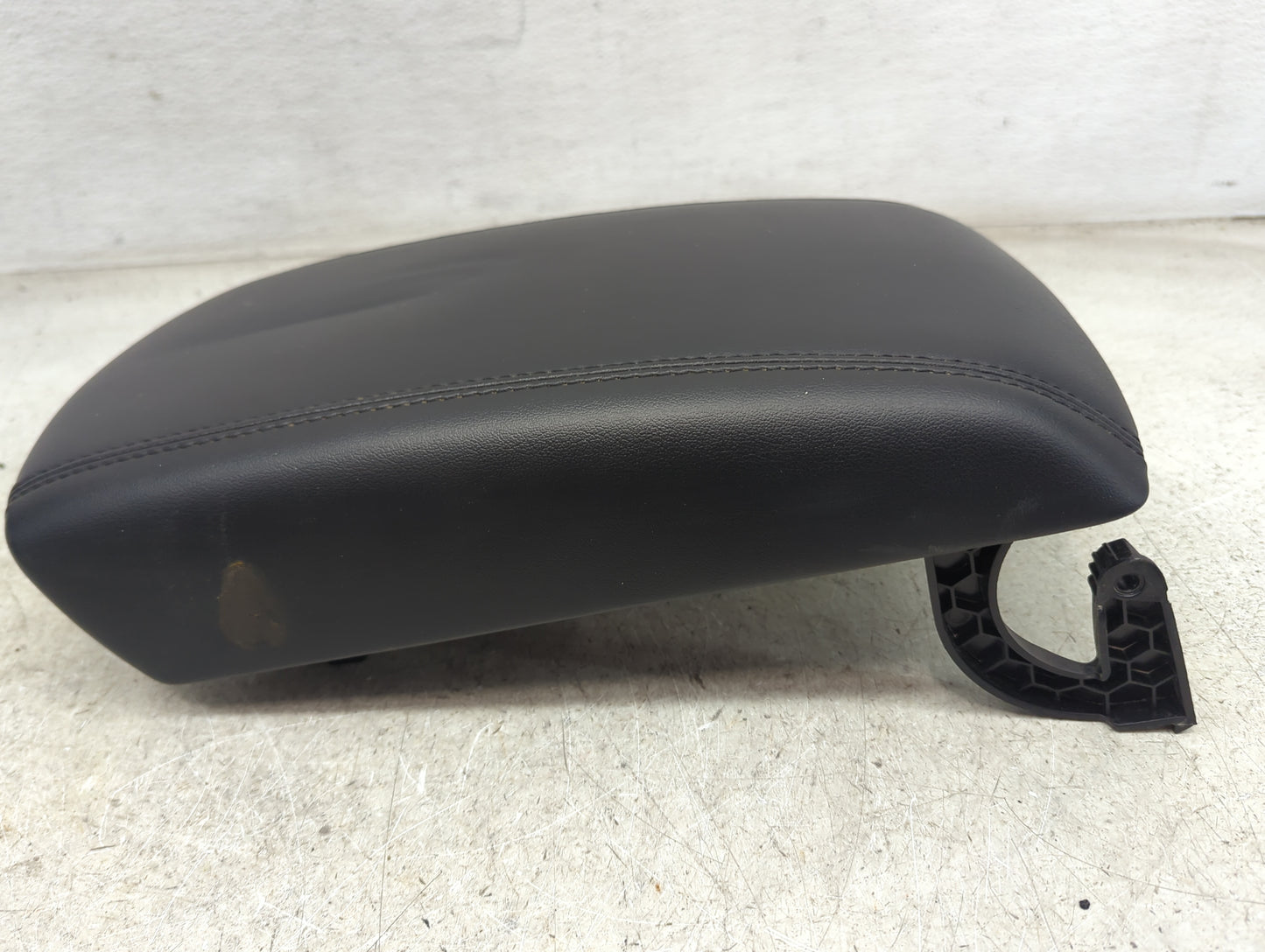 2024 Ford Edge Center Console Armrest Cover Lid Fits OEM Used Auto Parts - Oemusedautoparts1.com