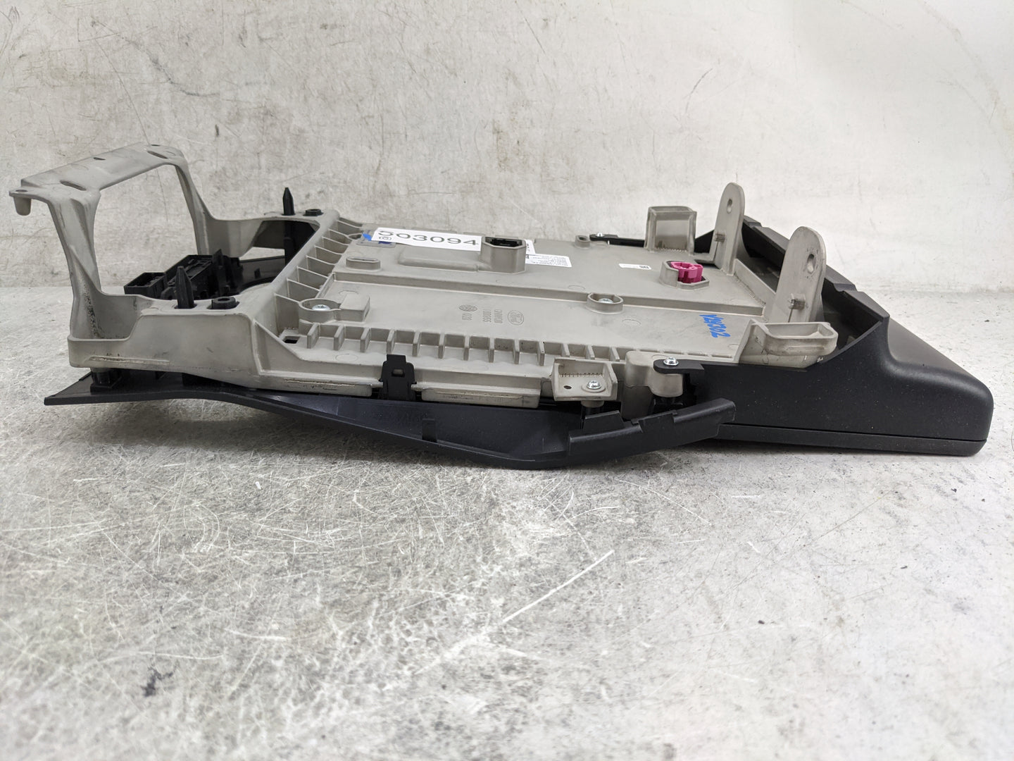 2024 Ford Edge Information Display Screen - Oemusedautoparts1.com