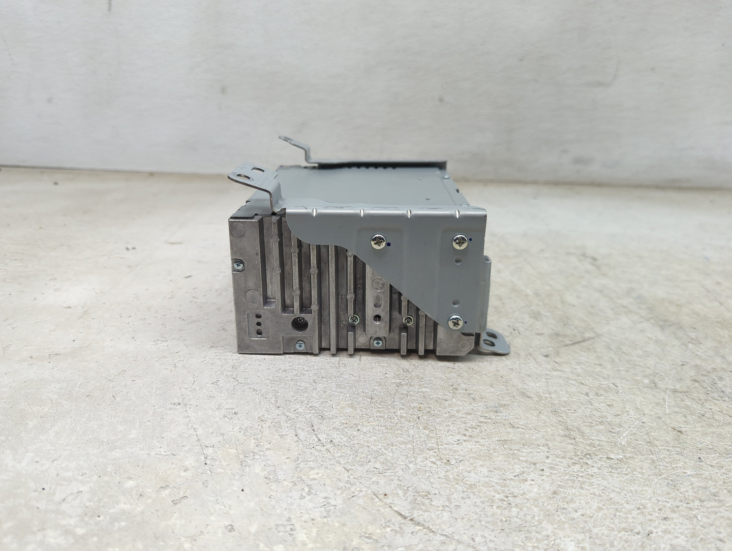 2024 Ford Edge Radio Speaker Amplifier Mt4t-18d818-bg|fa-hu-cdb - Oemusedautoparts1.com