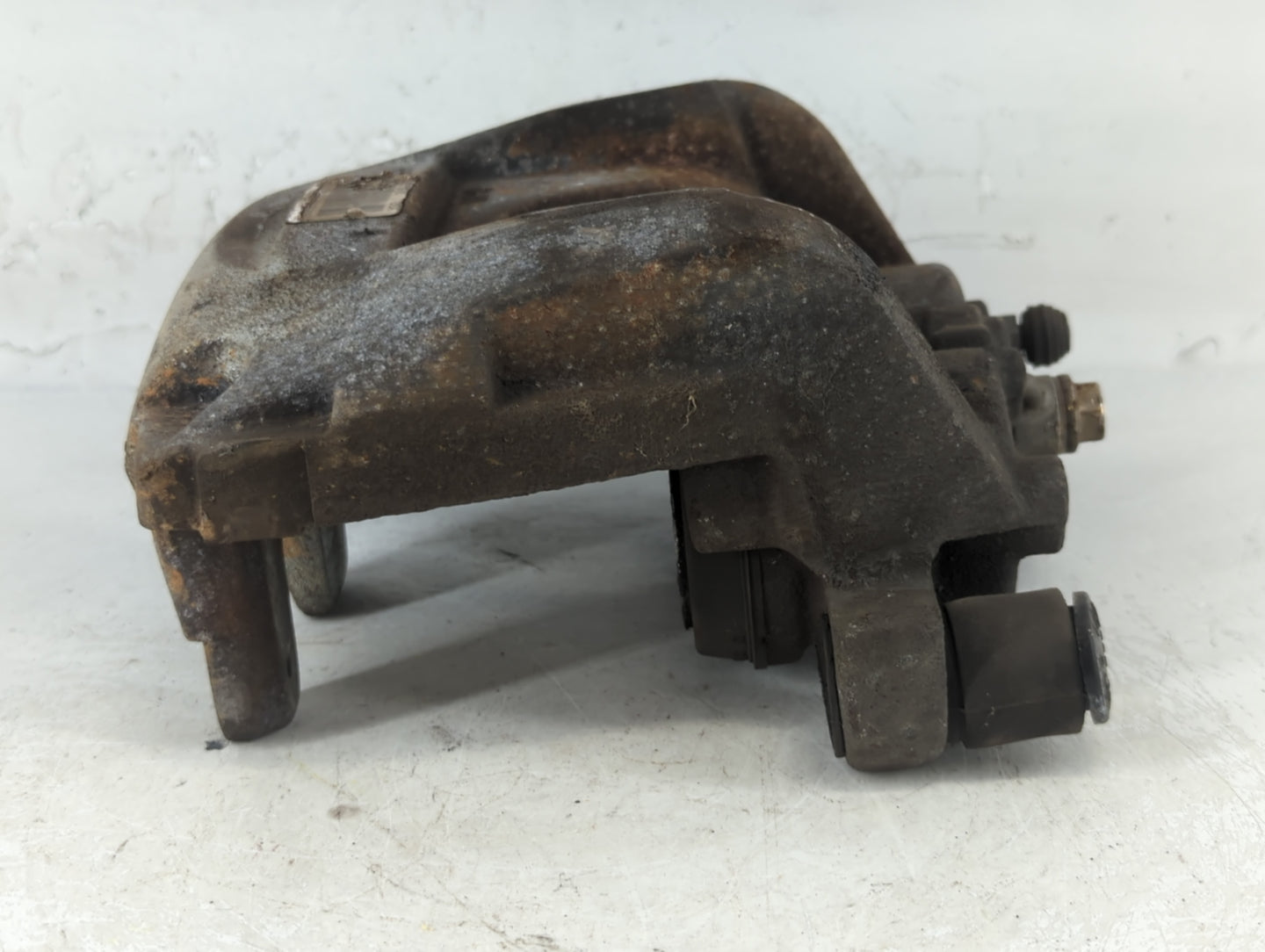 2024 Ford Edge Front Driver Left Brake Caliper - Oemusedautoparts1.com