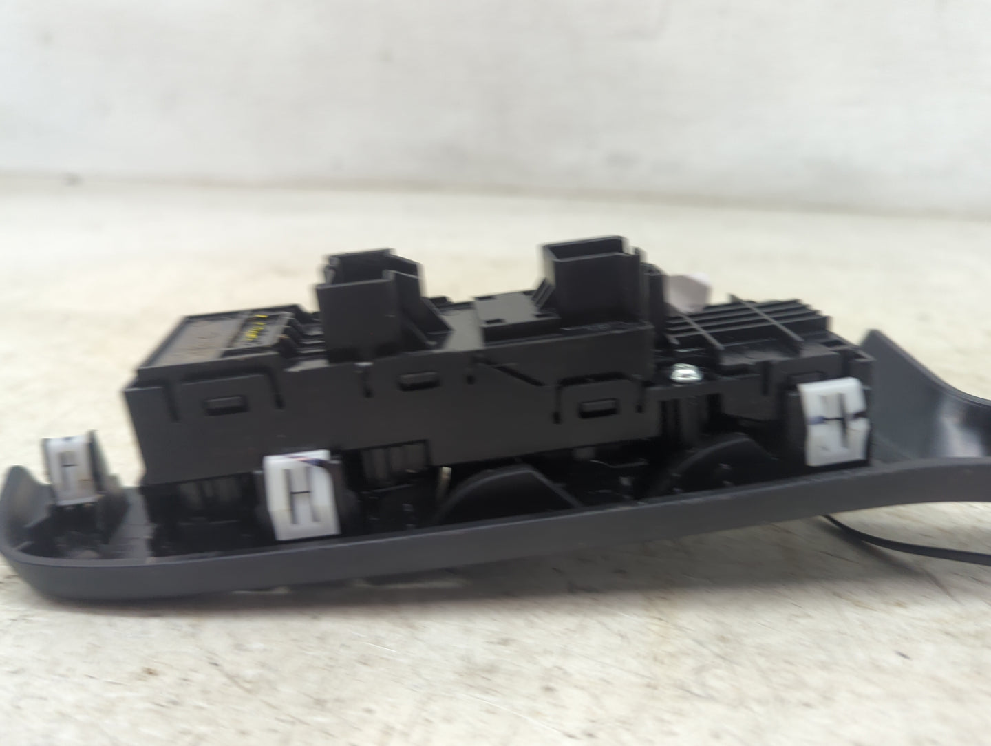 2020-2022 Ford Escape Master Power Window Switch Replacement Driver Side Left Fits Fits 2020 2021 2022 OEM Used Auto Parts -