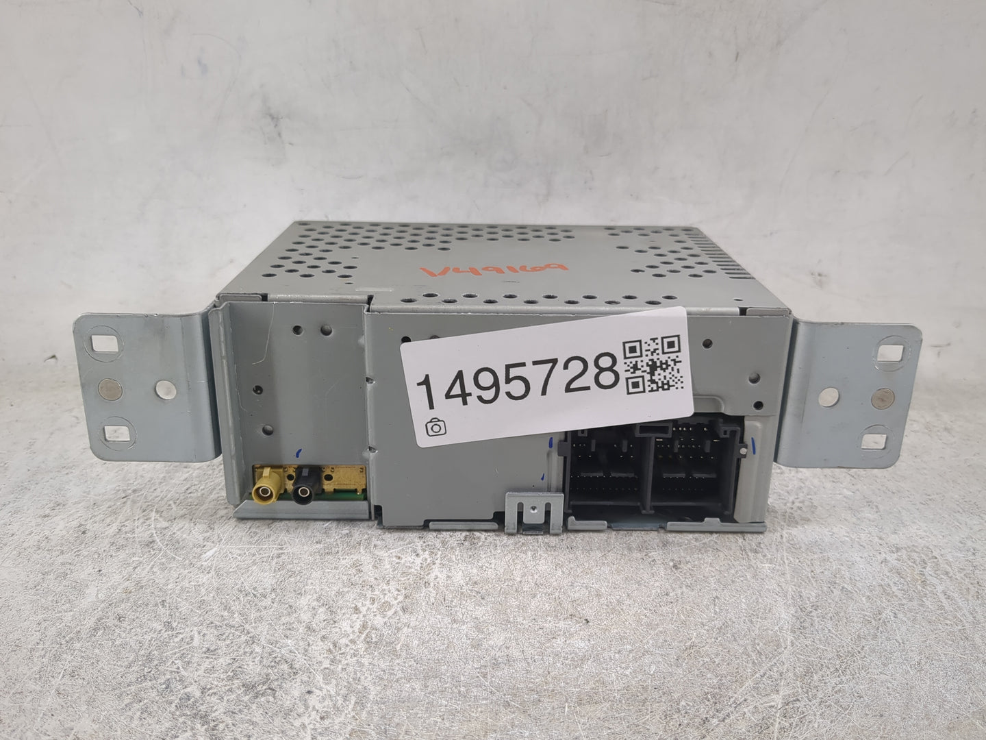2024 Ford Escape Radio AM FM Cd Player Receiver Replacement P/N:PJ6T-18D890-AK PTAG071809, DQDKWEWG Fits OEM Used Auto Parts