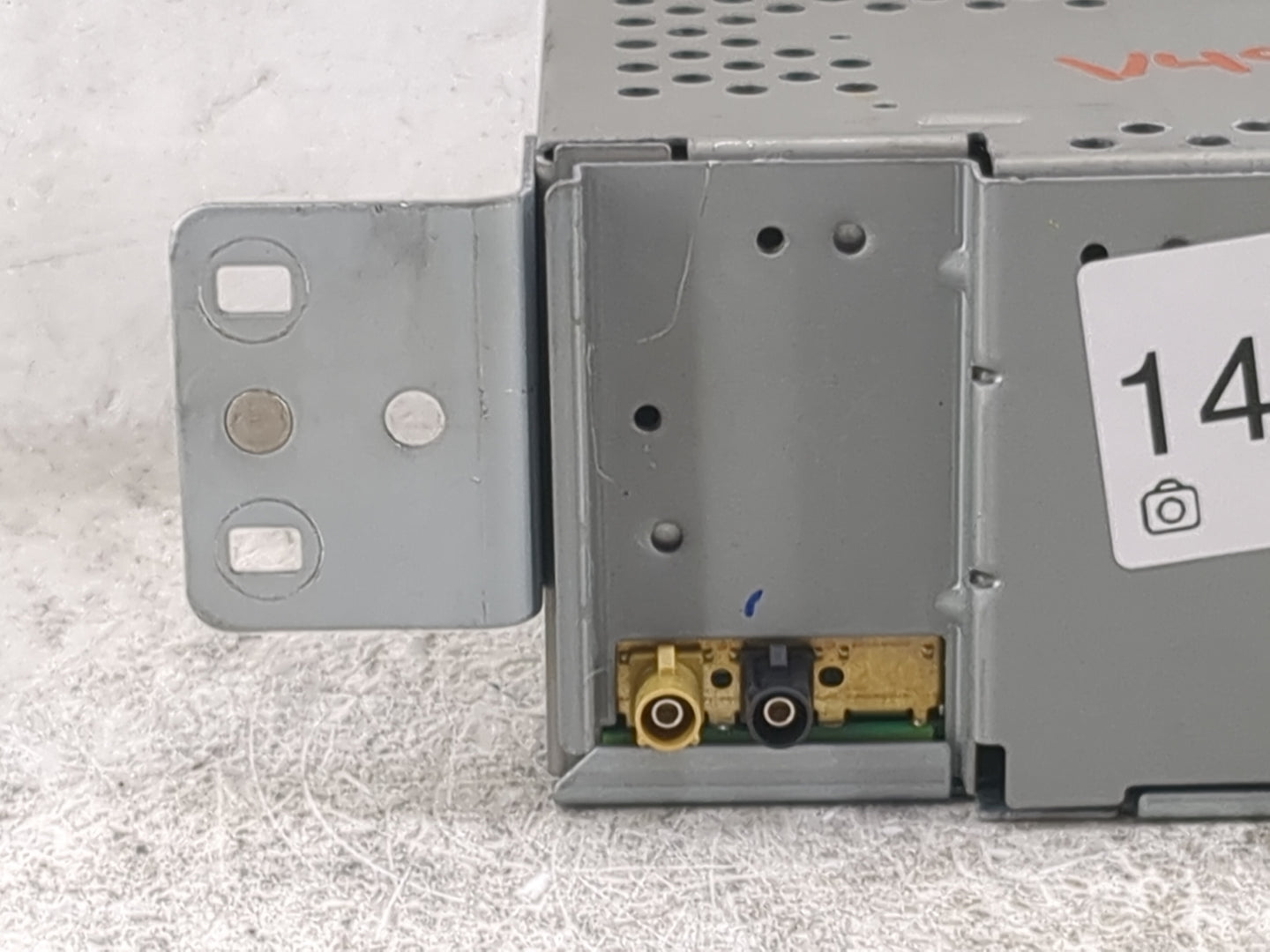 2024 Ford Escape Radio AM FM Cd Player Receiver Replacement P/N:PJ6T-18D890-AK PTAG071809, DQDKWEWG Fits OEM Used Auto Parts