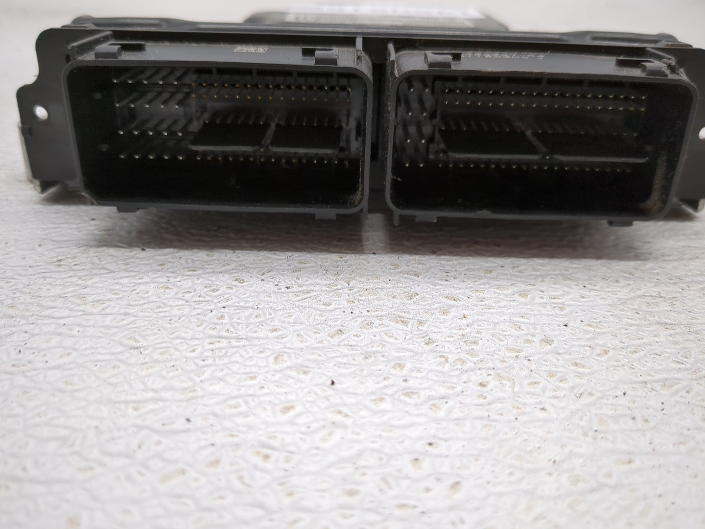 2024 Ford Explorer PCM Engine Control Computer ECU ECM PCU OEM P/N:LB5A-12B684-DSA 0 261 S10 4R1 Fits Fits 2021 2022 OEM Use