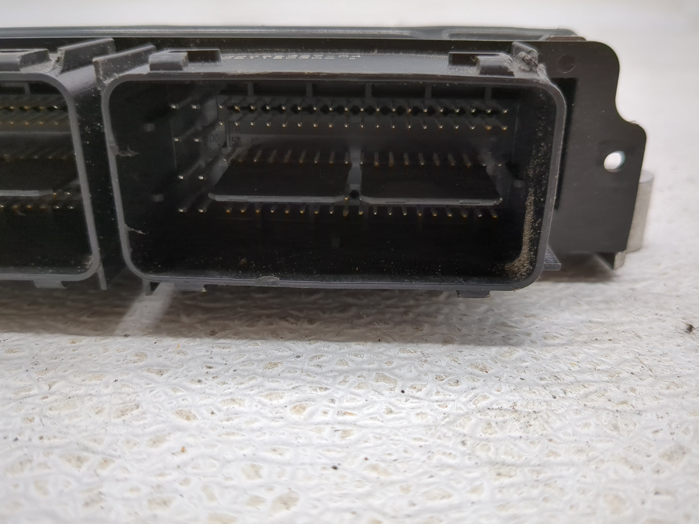 2024 Ford Explorer PCM Engine Control Computer ECU ECM PCU OEM P/N:LB5A-12B684-DSA 0 261 S10 4R1 Fits Fits 2021 2022 OEM Use