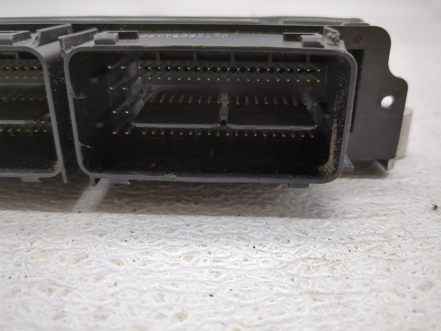 2024 Ford Explorer PCM Engine Control Computer ECU ECM PCU OEM P/N:LB5A-12B684-DSA 0 261 S10 4R1 Fits Fits 2021 2022 OEM Use