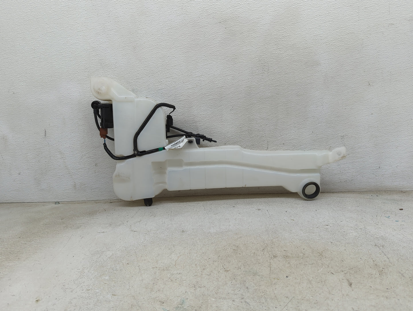 2024 Ford Explorer Windshield Washer Fluid Reservoir Bottle Oem - Oemusedautoparts1.com
