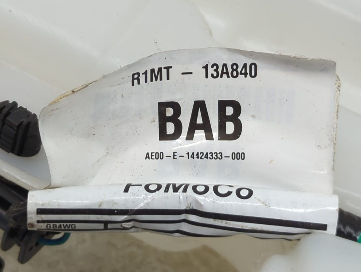 2024 Ford Explorer Windshield Washer Fluid Reservoir Bottle Oem - Oemusedautoparts1.com