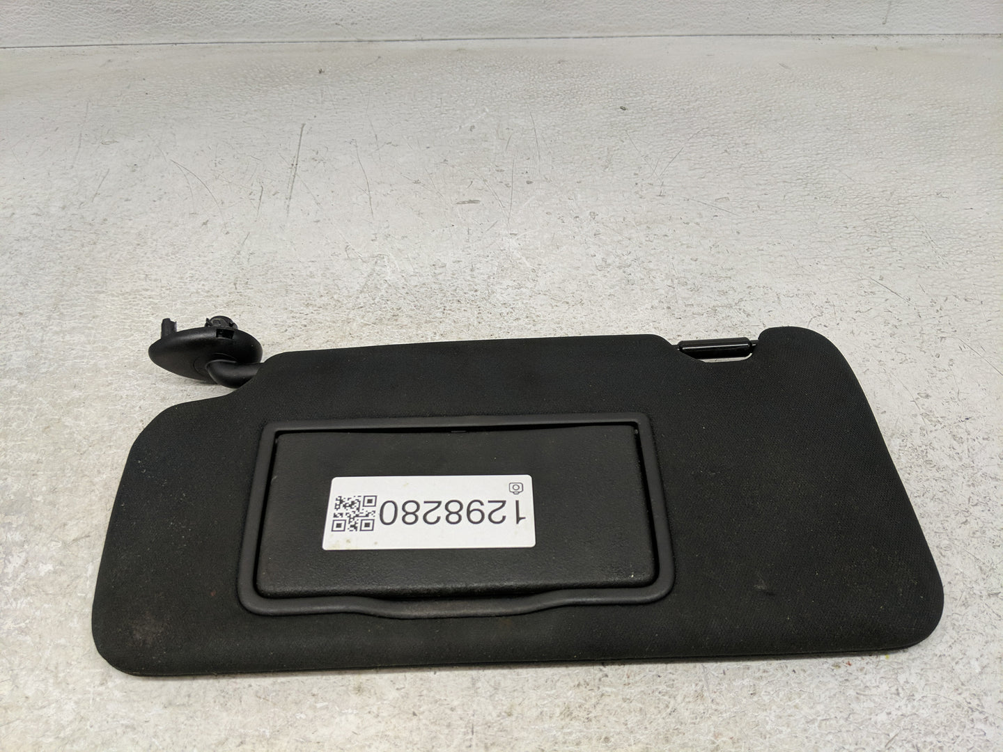 2021-2022 Ford F-150 Sun Visor Shade Replacement Driver Left Mirror Fits Fits 2021 2022 OEM Used Auto Parts - Oemusedautopar