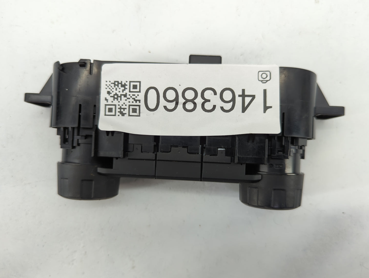 2024 Ford F-150 Climate Control Module Temperature AC/Heater Replacement P/N:PL3T-18K811-BAW Fits OEM Used Auto Parts - Oemu