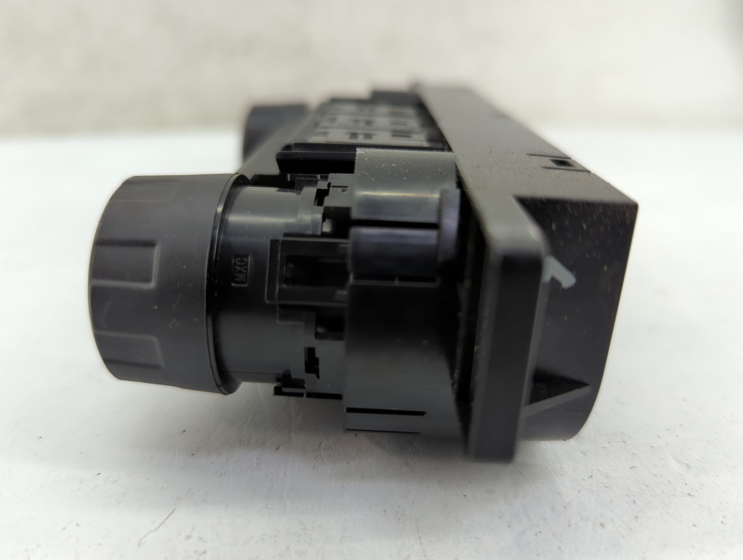 2024 Ford F-150 Climate Control Module Temperature AC/Heater Replacement P/N:PL3T-18K811-BAW Fits OEM Used Auto Parts - Oemu