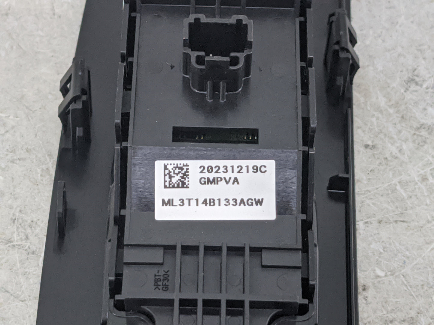 2024 Ford F250sd Master Power Window Switch Replacement Driver Side Left P/N:ML3T14B133AGW Fits OEM Used Auto Parts - Oemuse
