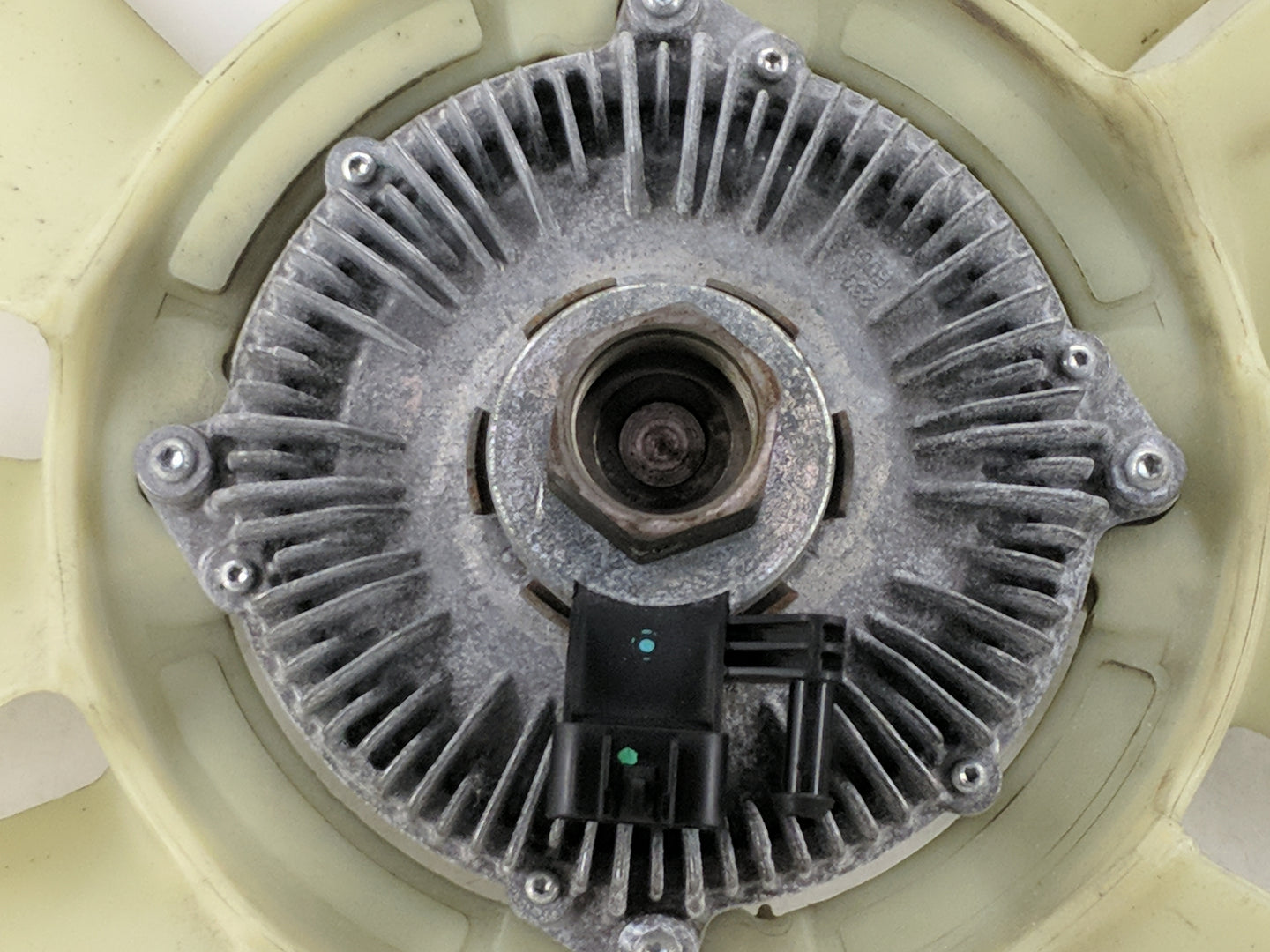 2024 Ford F250sd Radiator Cooling Fan Clutch - Oemusedautoparts1.com