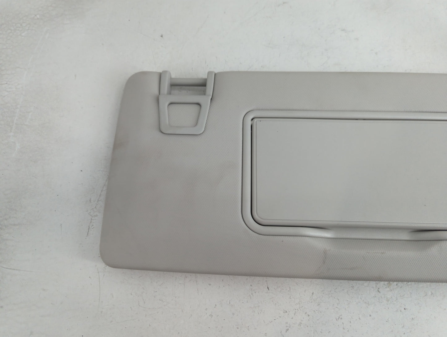 2024 Ford Maverick Sun Visor Shade Replacement Passenger Right Mirror Fits OEM Used Auto Parts - Oemusedautoparts1.com