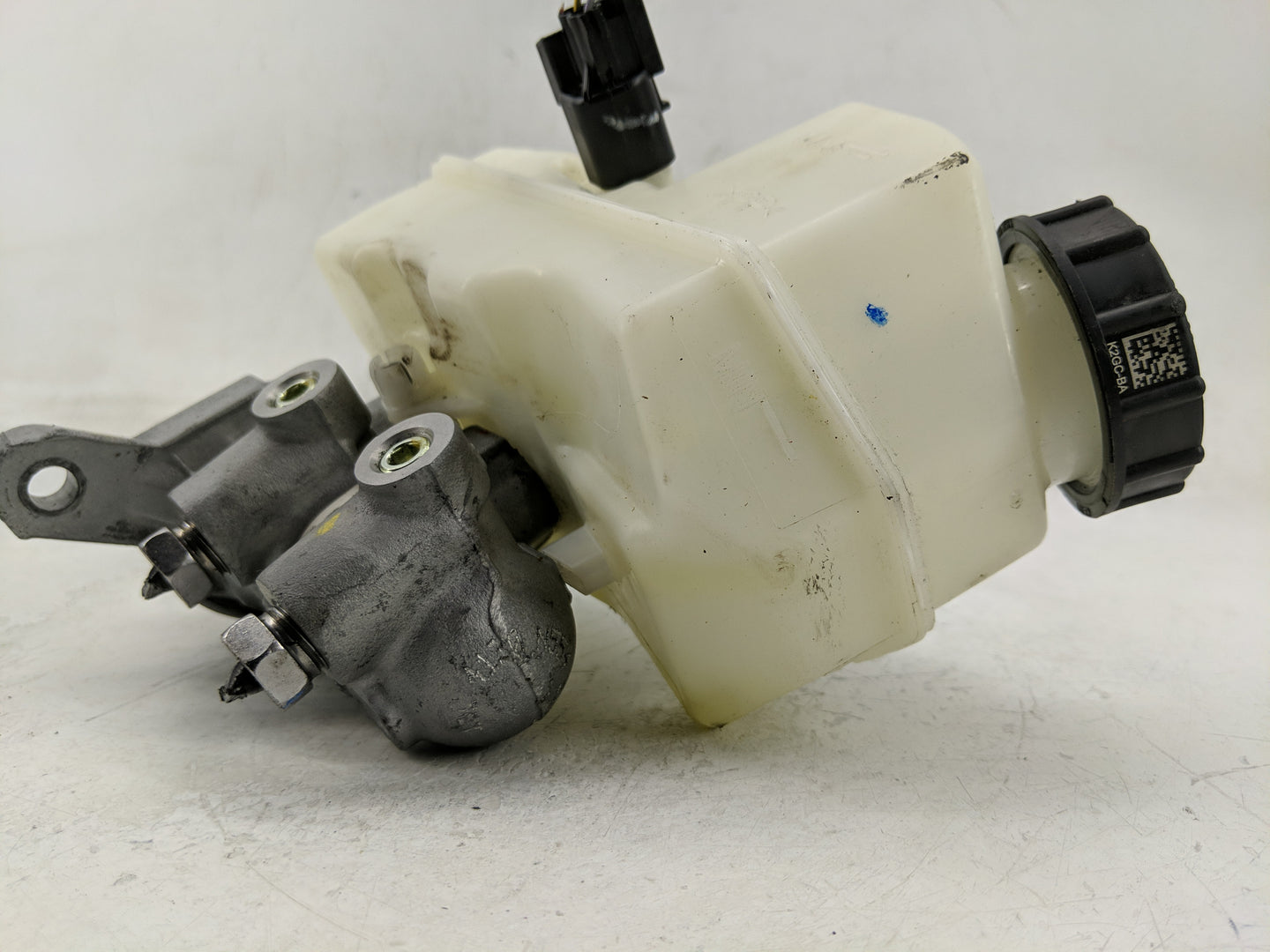 Ford Maverick Brake Master Cylinder 1313777 - Oemusedautoparts1.com