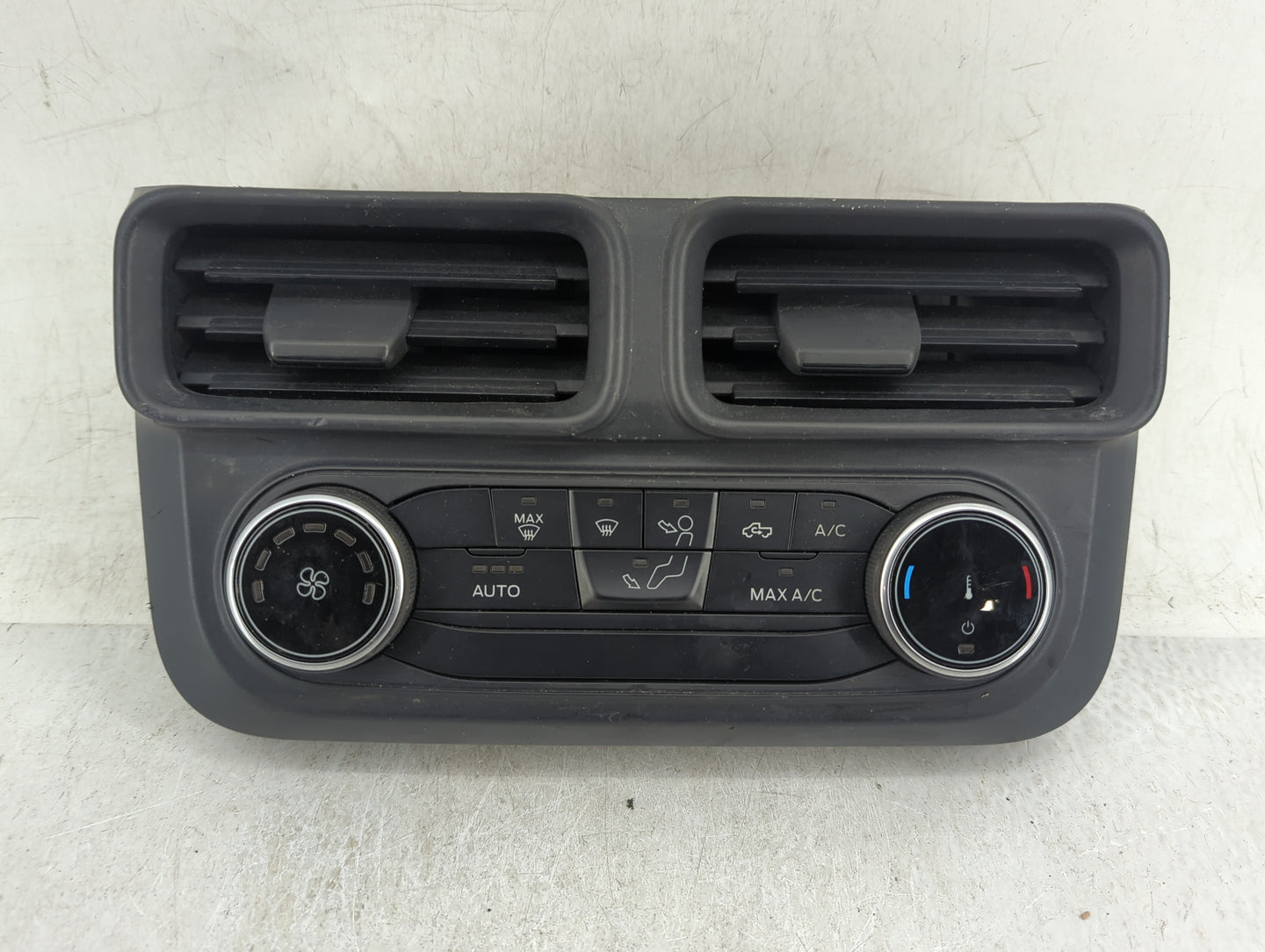 2024 Ford Maverick Climate Control Module Temperature AC/Heater Replacement P/N:NZ6T-18C612-JD Fits OEM Used Auto Parts - Oe