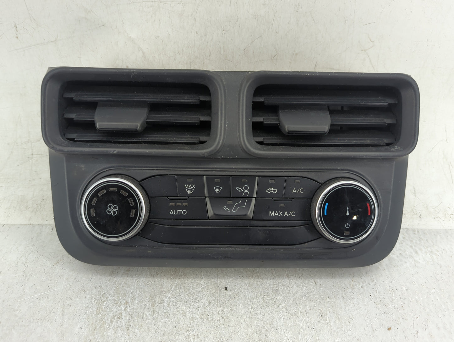 2024 Ford Maverick Climate Control Module Temperature AC/Heater Replacement P/N:NZ6T-18C612-JD Fits OEM Used Auto Parts - Oe