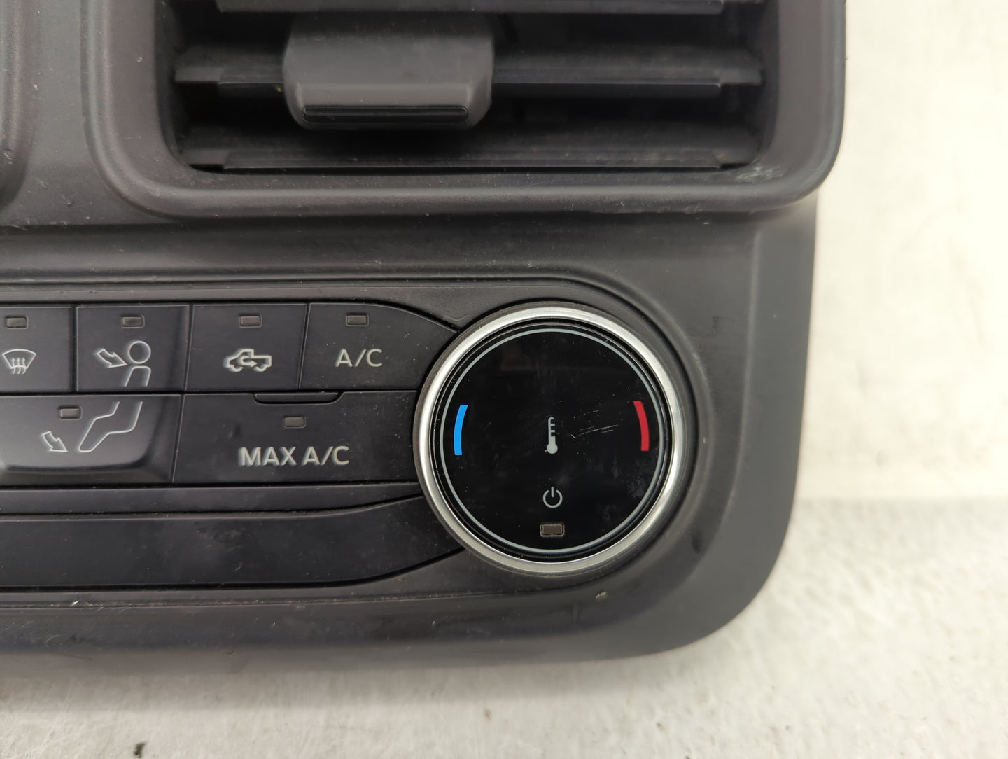 2024 Ford Maverick Climate Control Module Temperature AC/Heater Replacement P/N:NZ6T-18C612-JD Fits OEM Used Auto Parts - Oe