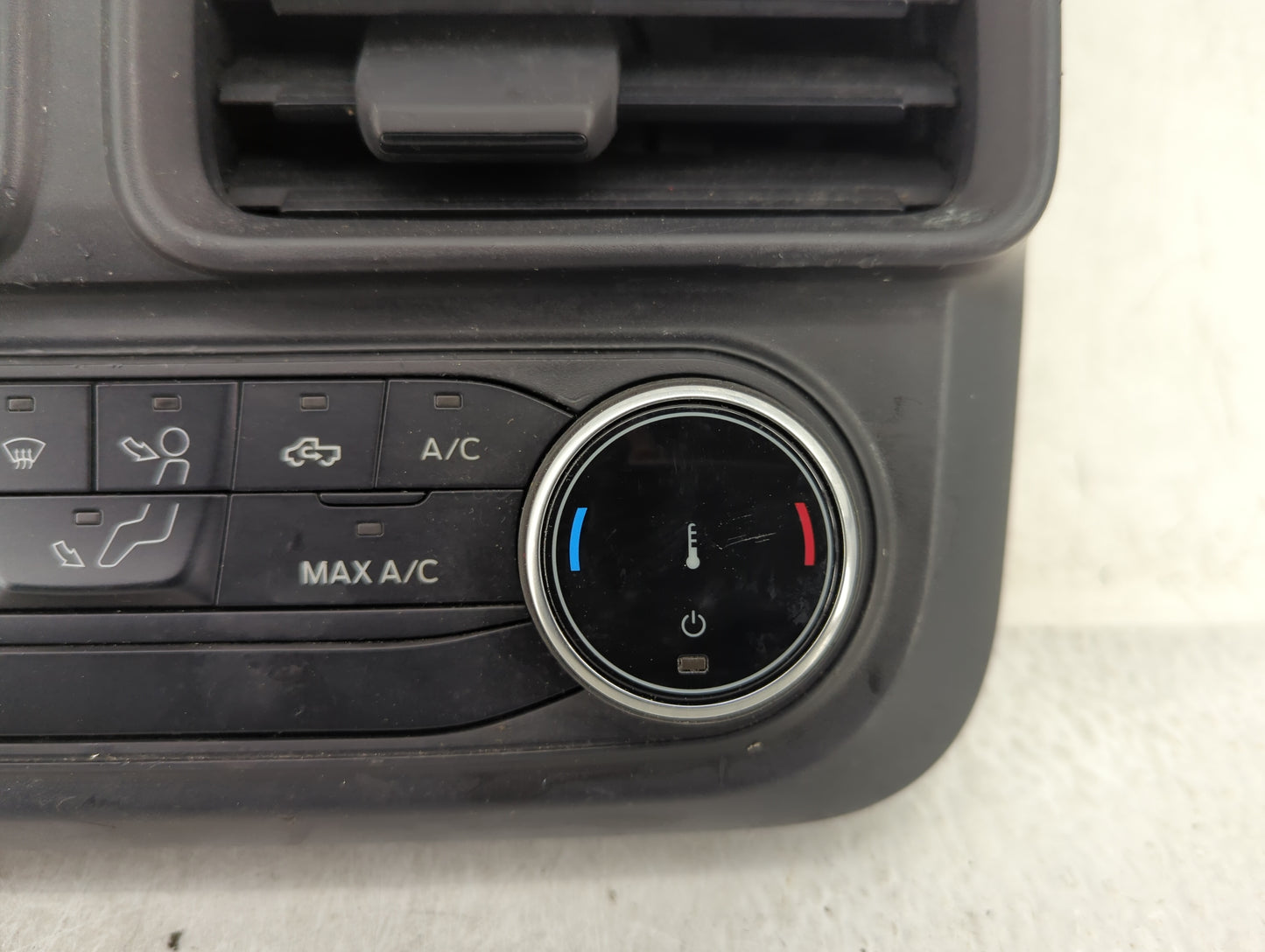 2024 Ford Maverick Climate Control Module Temperature AC/Heater Replacement P/N:NZ6T-18C612-JD Fits OEM Used Auto Parts - Oe