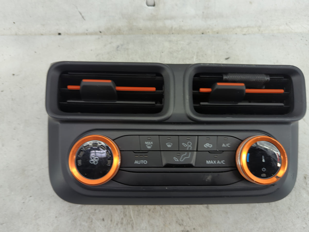 2024 Ford Maverick Climate Control Module Temperature AC/Heater Replacement P/N:NZ6T-18C612-JE Fits OEM Used Auto Parts - Oe