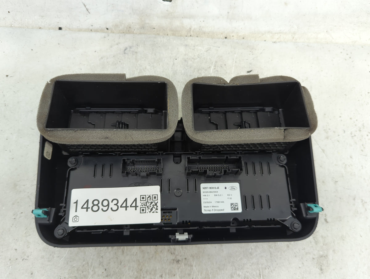 2024 Ford Maverick Climate Control Module Temperature AC/Heater Replacement P/N:NZ6T-18C612-JE Fits OEM Used Auto Parts - Oe