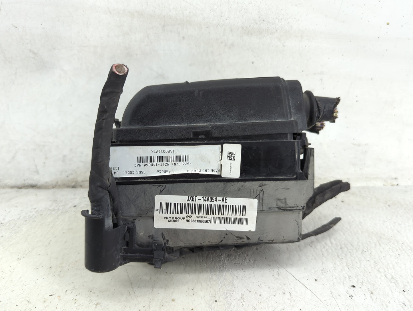 2024 Ford Maverick Fusebox Fuse Box Panel Relay Module P/N:JX6T-14A094-AE NZ6T-14D068-MAC Fits OEM Used Auto Parts - Oemused