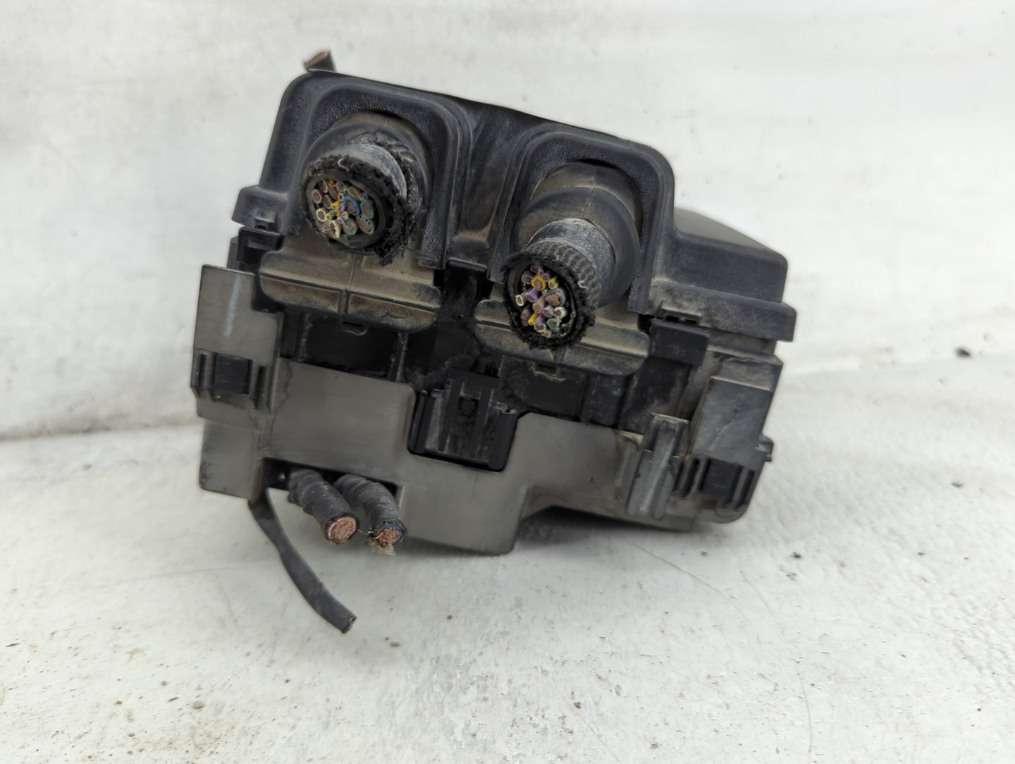 2024 Ford Maverick Fusebox Fuse Box Panel Relay Module P/N:JX6T-14A094-AE NZ6T-14D068-MAC Fits OEM Used Auto Parts - Oemused